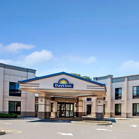 Days Inn By Wyndham Parsippany Extérieur photo